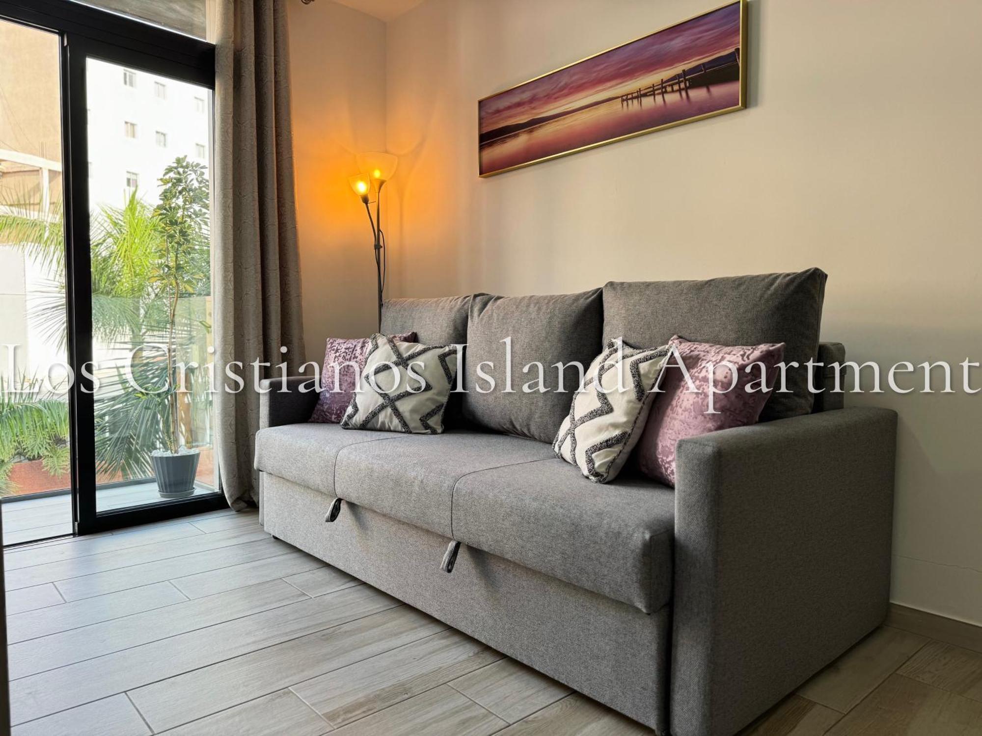 Cristianos Island Apartament